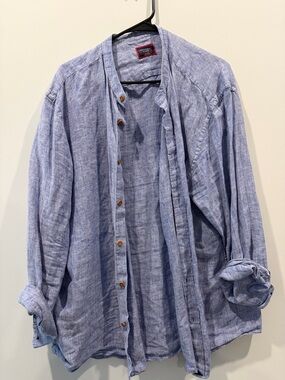 UNTUCKit Men's Light Blue Casual Button-Down Shirt